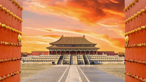 Forbidden City palace complex in central Beijing re‑opens after COVID-19.